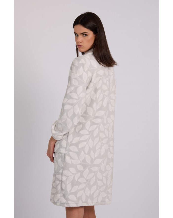 Bata de mujer de coralina...